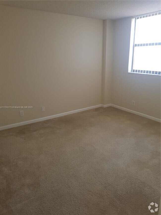 Building Photo - 290 174th St Unit 2304 Rental
