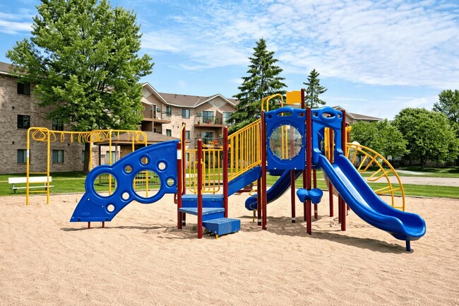 Champlin Drive & Elmcreek