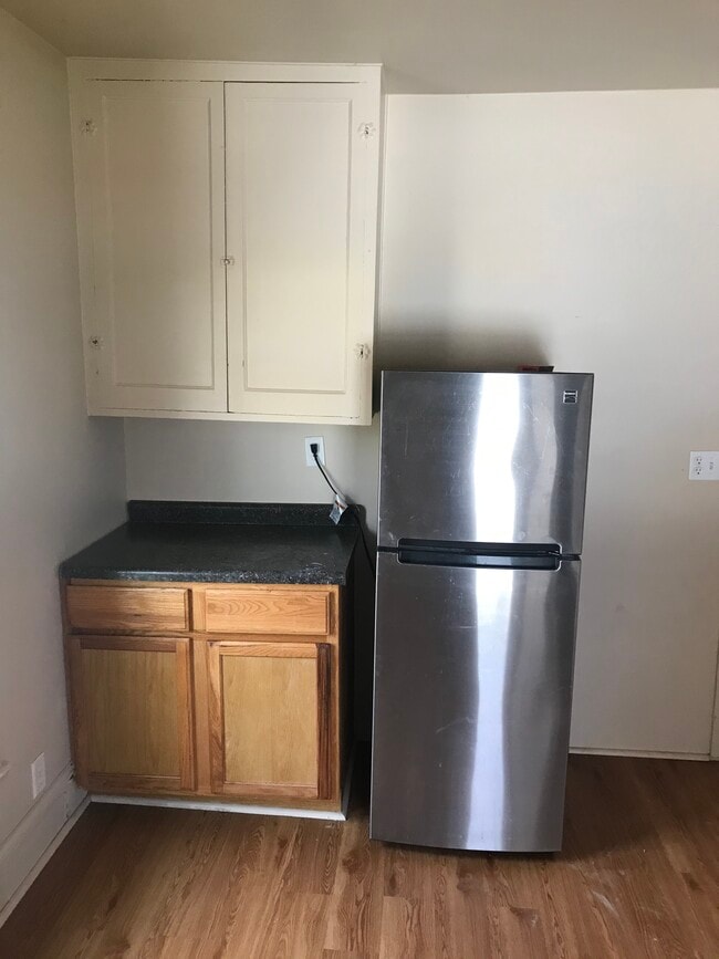 Building Photo - 1101 Woodward St Unit 3 Rental