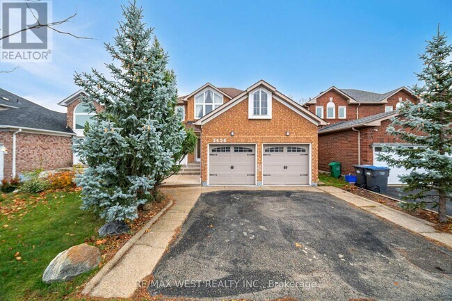 Photo - 5456 Whitehorn Ave