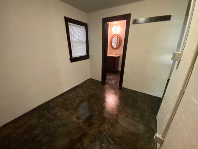 Photo - $500 Off First Months Rent