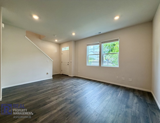 Photo - 873 N 19th Ave