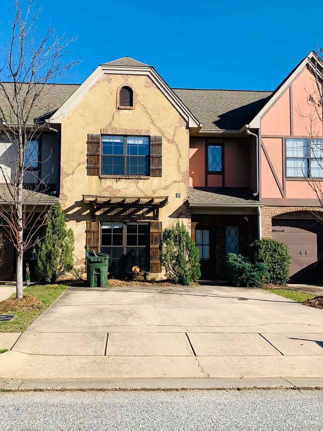 Photo - 2005 Stephanie Ct