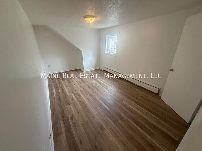 Photo - 152-154 3rd St Unidad 8