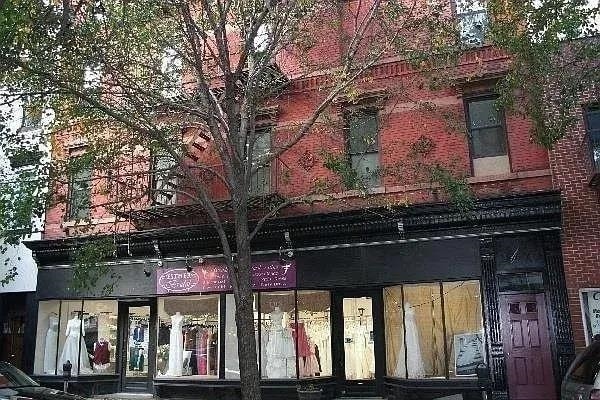 Building Photo - 254 1st St Unit 4