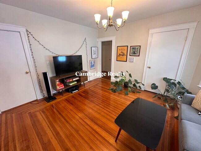 Photo - 26 Burnham St Unidad 2M