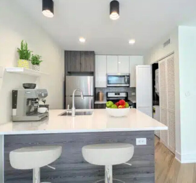 Photo - 934 W Grace St