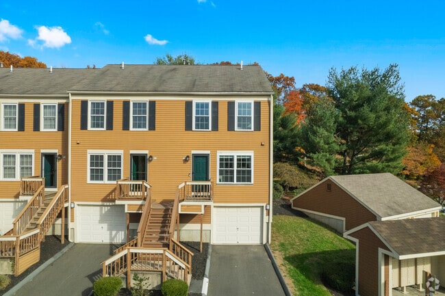 Building Photo - 136 Foxbridge Village Rd Unit 136 Rental