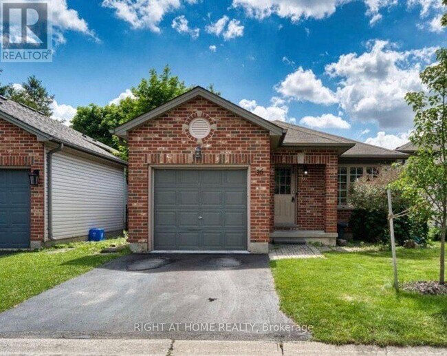 Photo - 59 Pennybrook Crescent