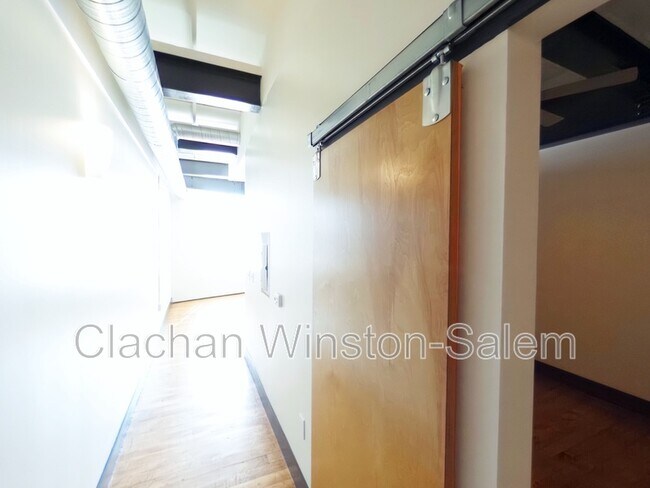 Photo - 101 E. Sixth St. Unidad 610