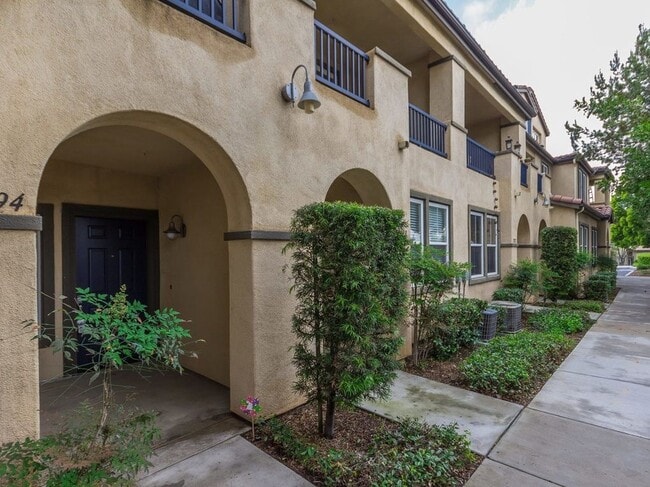Building Photo - 1694 Paseo Aurora Rental