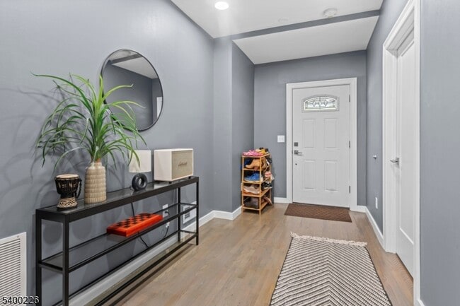 Photo - 110 Park Ave