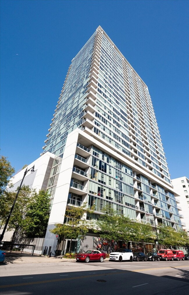 Building Photo - 1720 S Michigan Ave