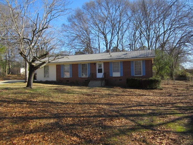 Building Photo - 3 Bed 2 Bath Home in Opelika