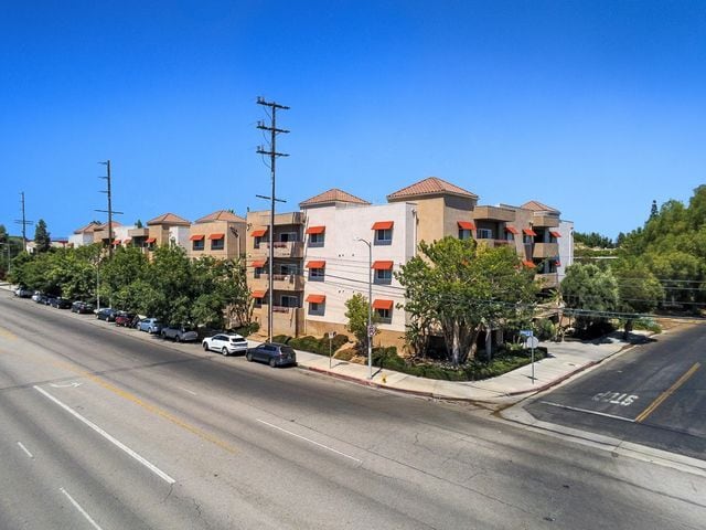 Photo - 9610 Zelzah Ave Townhome