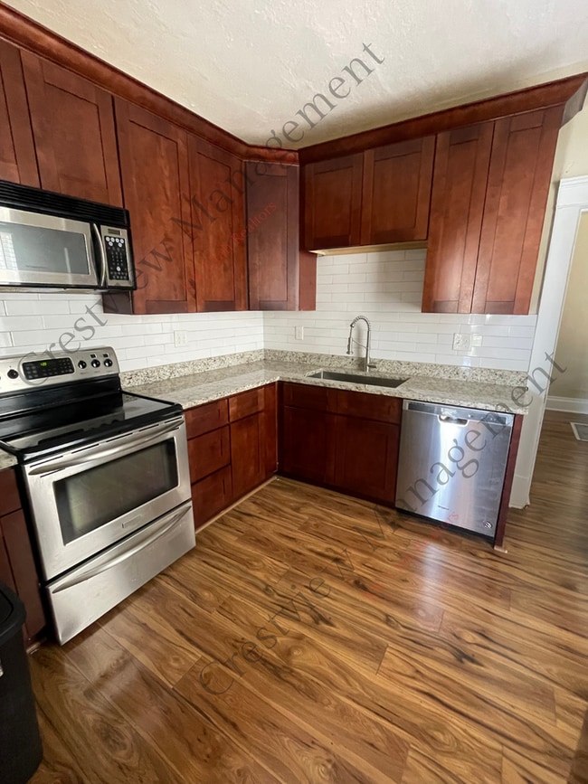564 29th St Unidad B