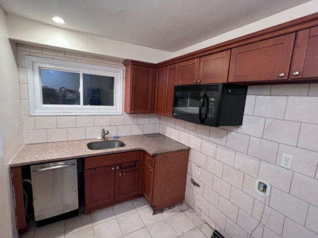 Photo - 19 Arlington Pl Apartment Unit 1st Floor