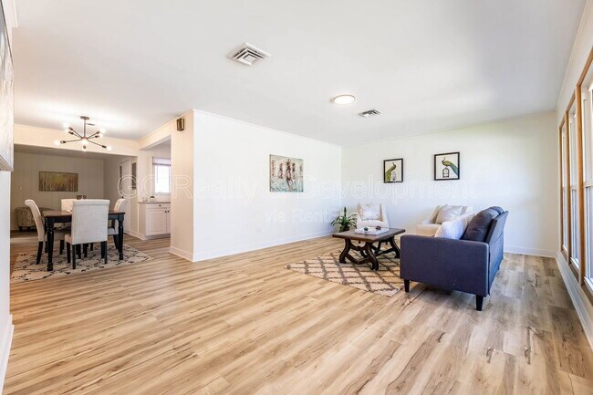 Photo - 111 Nashua St