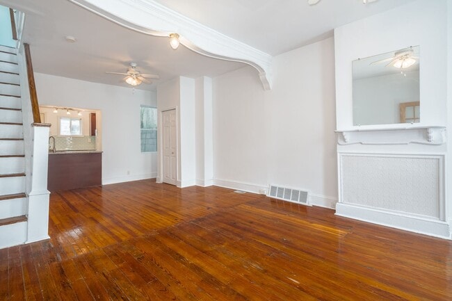 Building Photo - Two Bed Point Breeze Townhouse