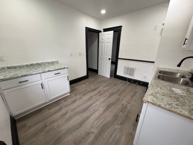 Photo - 10410-10412 Adams Ave Cleveland Oh 44108  .SSC Unit 10410