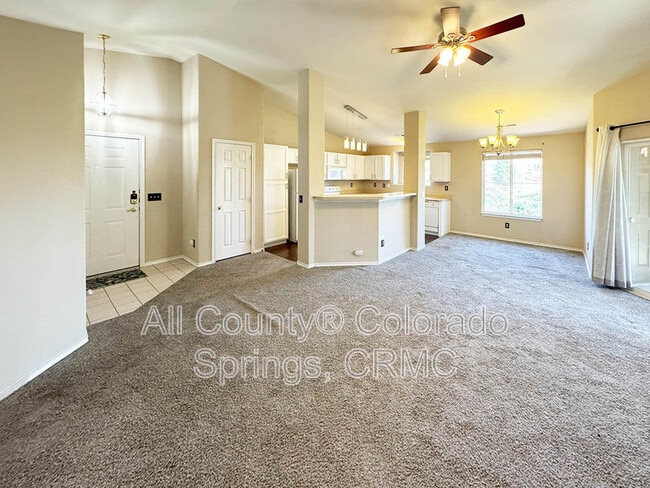 Building Photo - 3975 Riviera Grove Unit 202