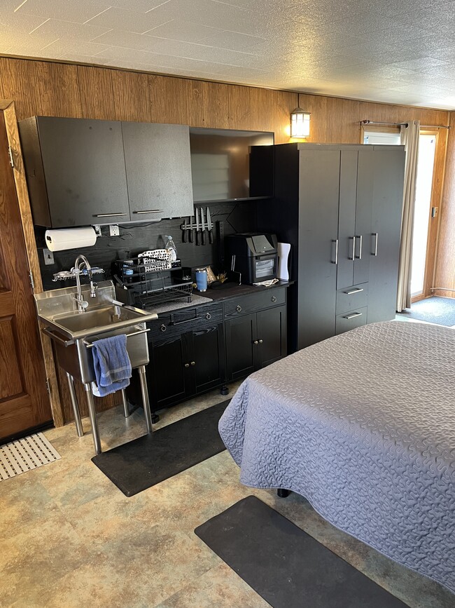 Photo - 1223 Parkhill Dr Unit 1B