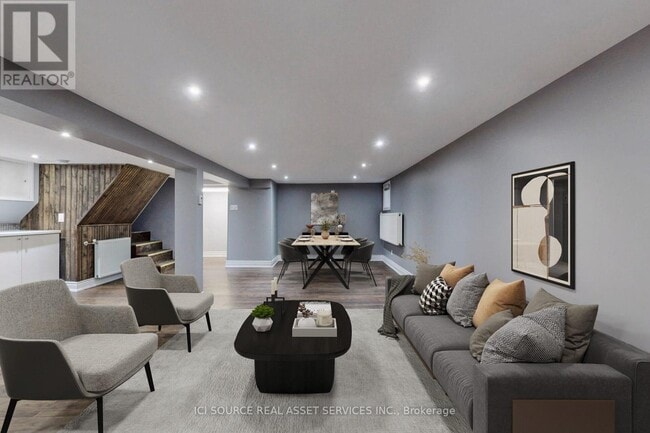 Photo - 8 Davies Crescent