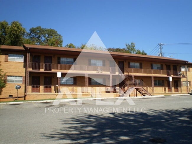 Spacious 1 Bd - 1Ba Apartment in North Kno... - Spacious 1 Bd - 1Ba Apartment in North Kno... Unit # 4
