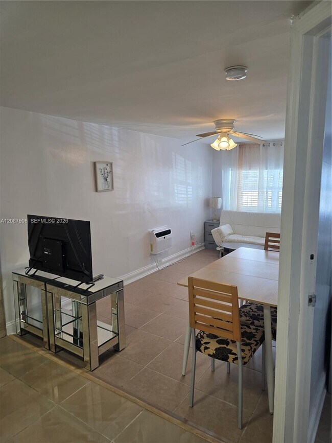 5712 Hollywood Blvd Unit 1