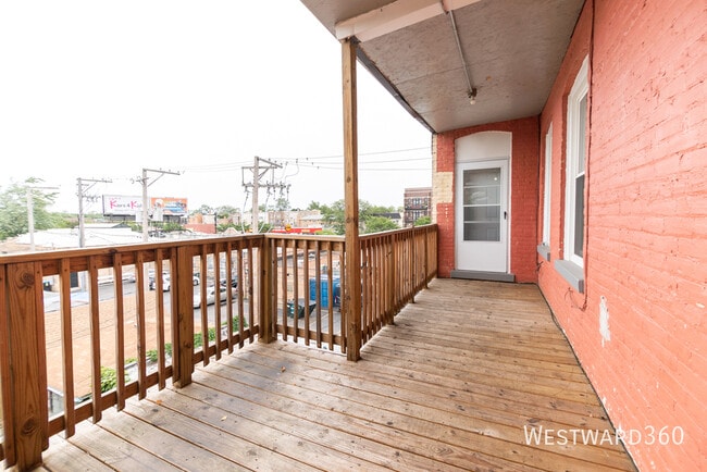 2416 W Fargo-3 - 2416 W Fargo-3 Apartment Unit 3