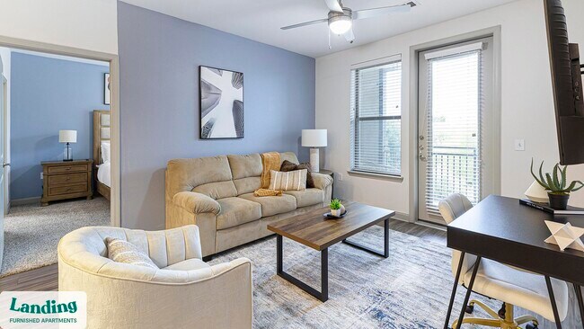 Photo - 2800 NE Green Oaks Blvd Unit 2209.1412336