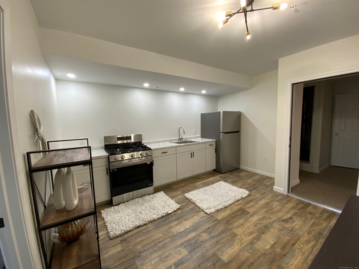 Photo - 61 Colony St Unit 2B