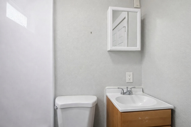 Photo - 1343 Edgemont Ave