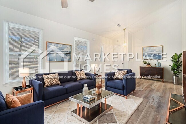 Photo - 525 Allana Dr