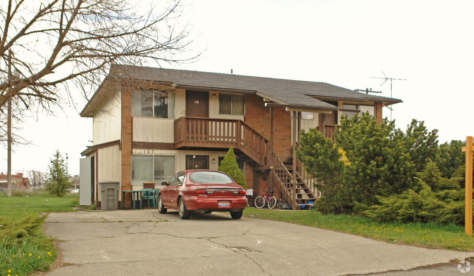 Photo - 127 E Borah Ave Apartments