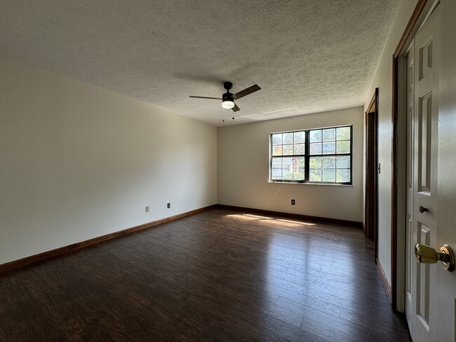 Photo - 1317 Perry Ave