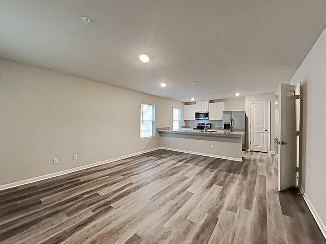 Photo - 1079 Benfield Ridge