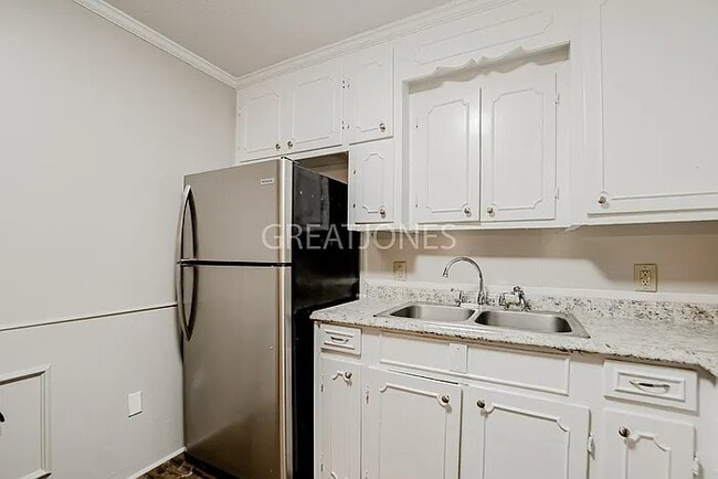 Photo - 4712 Brenthaven Rd