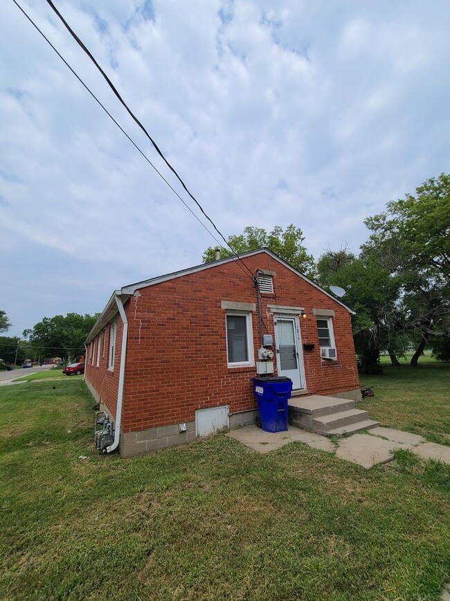 Building Photo - 1819-1821 N Madison Unit 1819 Rental