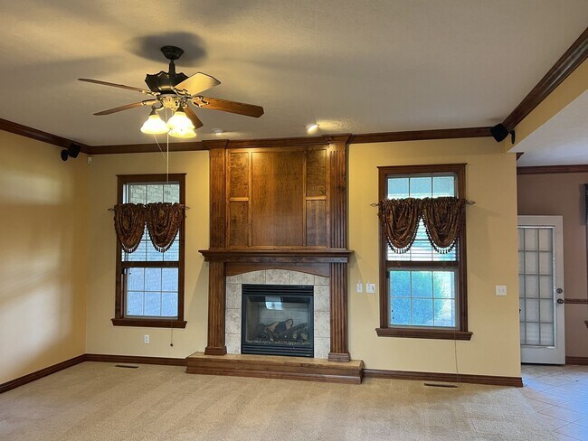 Photo - Spacious Family Home in Republic