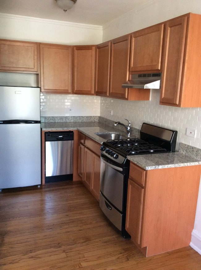 Evanston Neighborhood Properties Apartments Evanston, IL