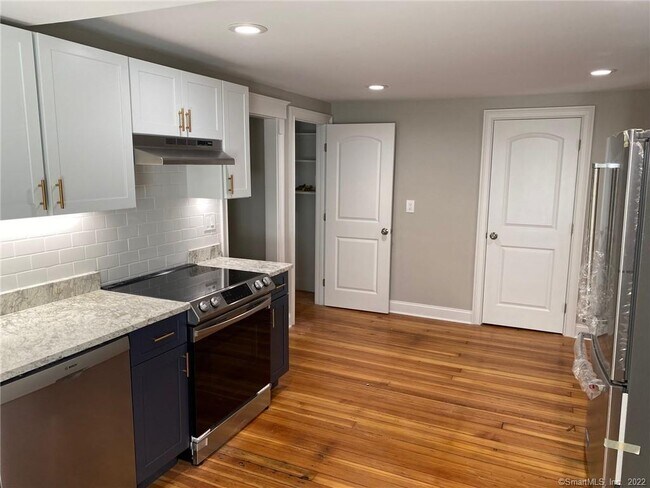 Photo - 223 Park Rd Unit 3rd FL