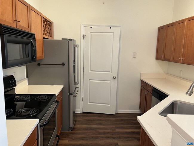 Photo - 760 Walker Square Unidad 4b