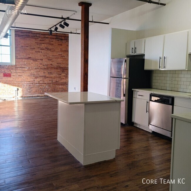 Photo - 204 Walnut St Unit 506