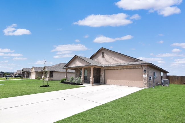 Photo - 2026 Bee Crk Lp