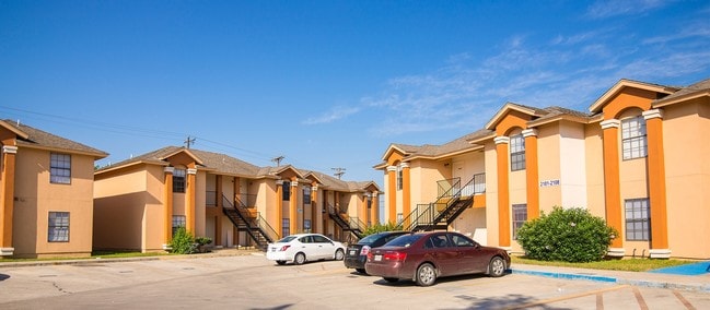 Photo - Villas Laredo Cantera