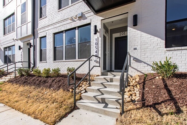 Photo - Cozy & Contemporary 3BR Condo in Raven Ridge, Raleigh!