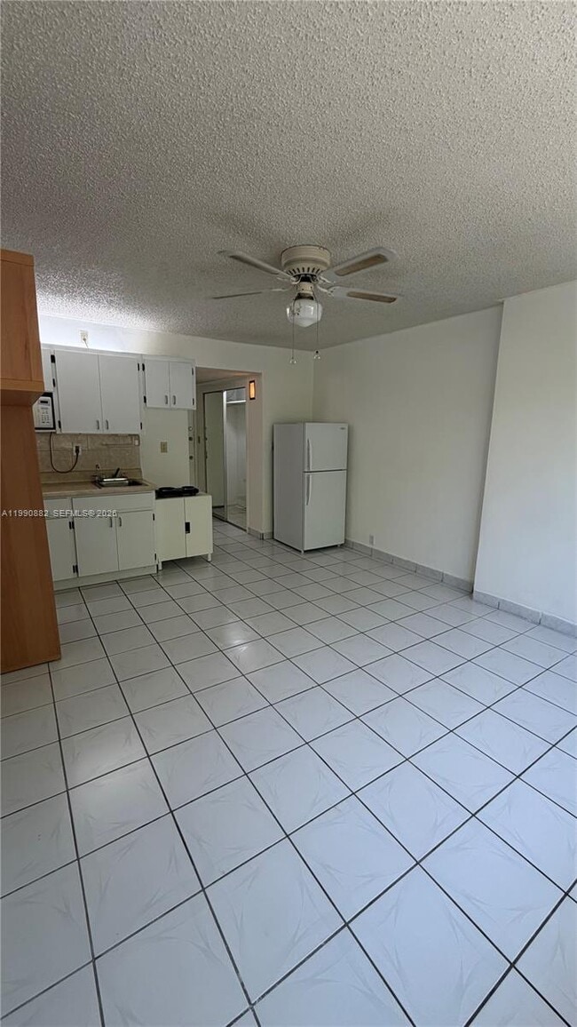 Photo - 6484 Indian Creek Dr Unit 107