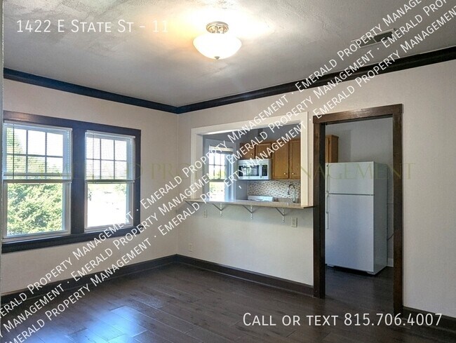 Photo - 1422 E State St Unit 11