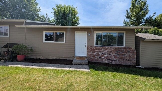 Photo - Great duplex unit in Sherwood!